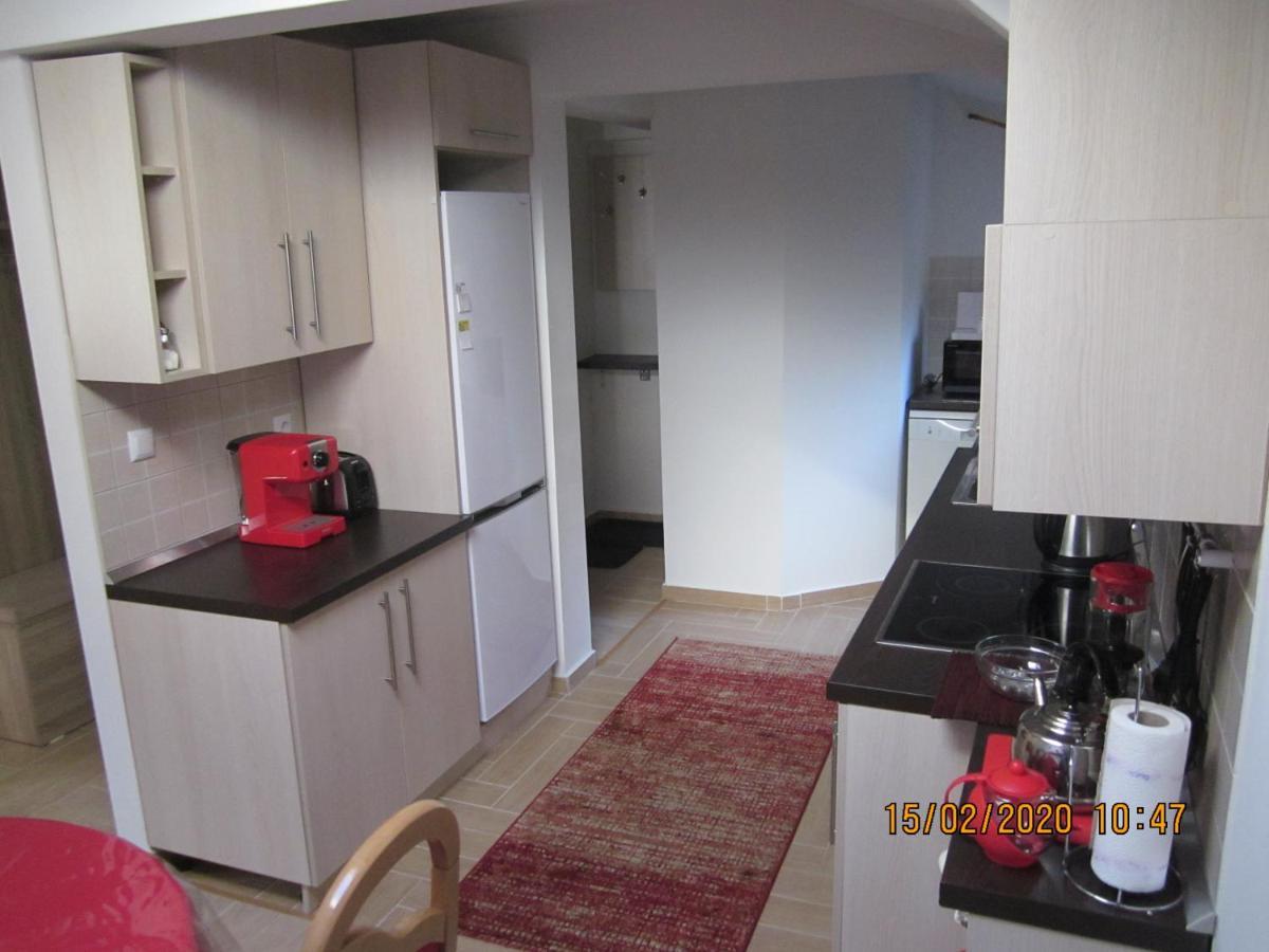 Our Way S Apartment With Airco And Own Garage サラエヴォ エクステリア 写真